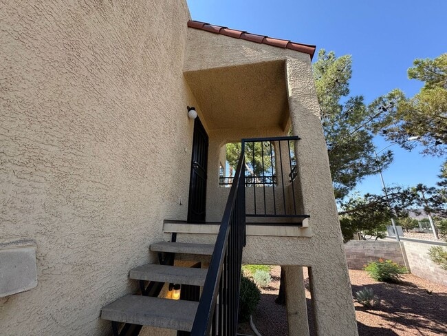 601 Cabrillo Cir in Henderson, NV - Building Photo - Building Photo
