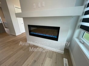 5277 Edgemont Blvd NW in Edmonton, AB - Building Photo - Building Photo