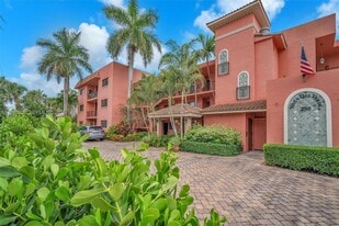 250 E Royal Palm Rd in Boca Raton, FL - Building Photo