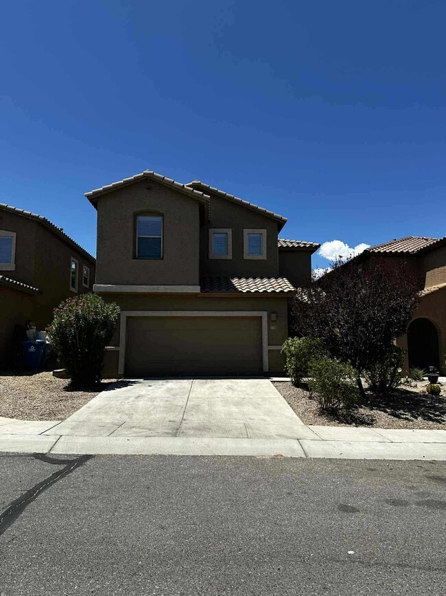 property at 1120 E Mt Shibell Dr