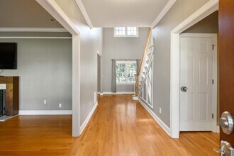 4878 Long Island Dr NE in Atlanta, GA - Building Photo - Building Photo