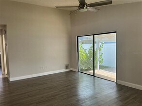 3177 Whispering Dr S in Largo, FL - Building Photo - Building Photo