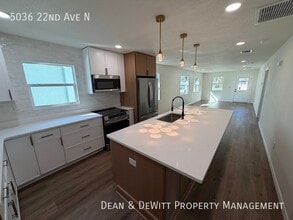 5036 22nd Ave N in St. Petersburg, FL - Building Photo - Building Photo