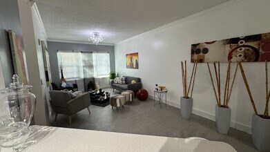 5655 Bentgrass Dr in Sarasota, FL - Building Photo - Building Photo