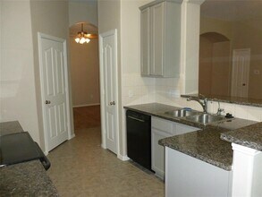 2936 Landing Edge Ln in Dickinson, TX - Building Photo - Building Photo