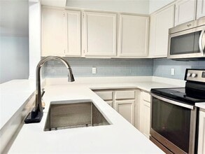 4411 Gilbert Ave in Dallas, TX - Building Photo - Building Photo