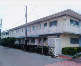 350 75th St in Miami Beach, FL - Building Photo - Building Photo
