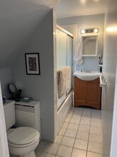 2314 Ashland Ave, Unit 3 in Cincinnati, OH - Building Photo - Building Photo