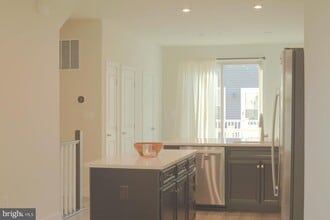2816 Devonshire Clfs Ter in Hyattsville, MD - Building Photo - Building Photo