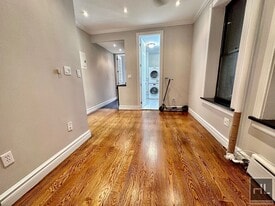 Mott Street in New York, NY - Building Photo