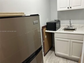 14925 SW 26th Terrace in Miami, FL - Building Photo - Building Photo