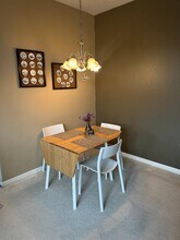 15130 SW Mallard Dr, Unit 202 in Beaverton, OR - Building Photo - Building Photo