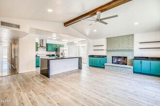 3008 Barkarian Pl in El Paso, TX - Building Photo - Building Photo