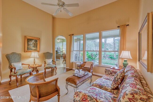 352 Chicasaw Ct in Jacksonville, FL - Building Photo - Building Photo