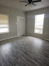 8010 Miley St in Houston, TX - Building Photo - Building Photo