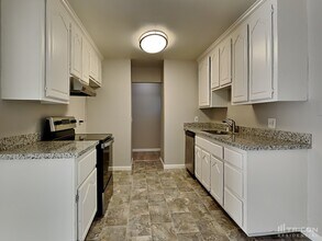 1276 Alderwood Way in Vacaville, CA - Building Photo - Building Photo