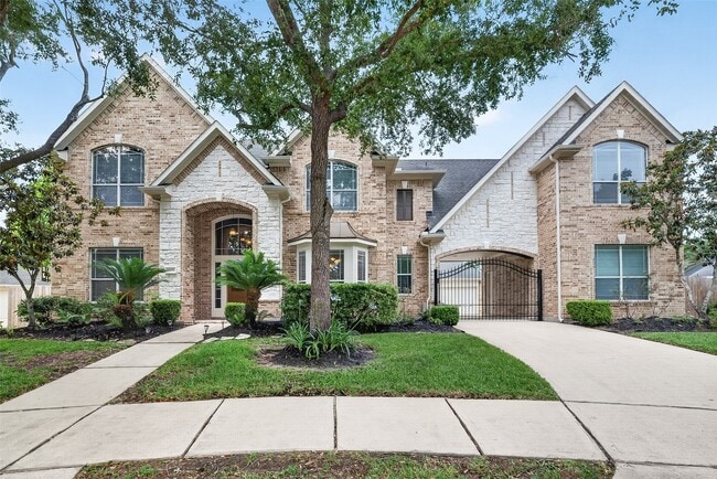 property at 3406 Mystic Port Ct