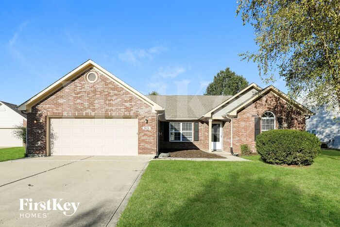 9626 Piper Lake Dr in Indianapolis, IN - Building Photo