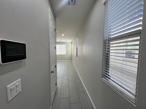 4113 Billowing Breeze Ave in North Las Vegas, NV - Building Photo - Building Photo