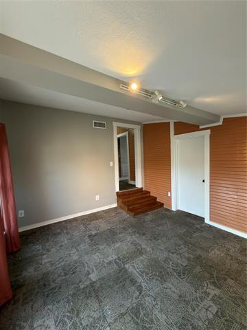 property at 1513 Hurley Ave