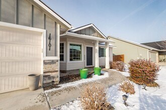 16101 Meander Creek Way in Nampa, ID - Building Photo - Building Photo