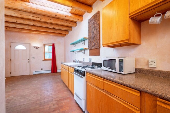 property at 10 Metate Way