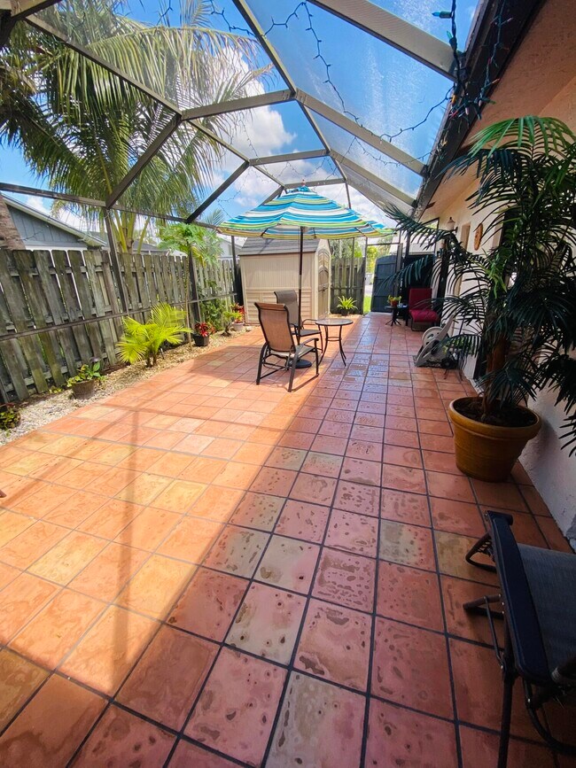 1057 Summit Trail Cir-Unit -C in West Palm Beach, FL - Building Photo - Building Photo