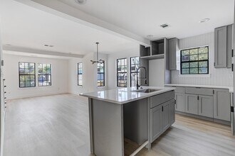 960 Blythe St in Memphis, TN - Building Photo - Building Photo
