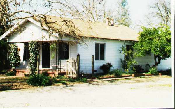 5039 Palmer Ave in Stockton, CA - Building Photo