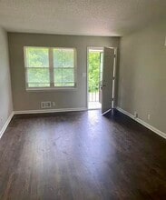 415 S Sugar Creek Blvd in Sugar Creek, MO - Building Photo - Building Photo