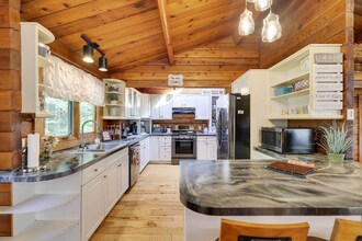 7212 Wigwam Way in Tobyhanna, PA - Building Photo - Building Photo