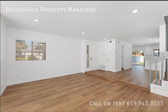 4652 Santa Monica Ave in San Diego, CA - Building Photo - Building Photo