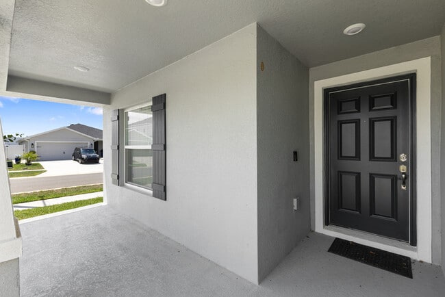2172 Desert Rose Dr in Davenport, FL - Building Photo - Building Photo
