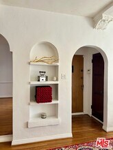 8673 W Olympic Blvd in Los Angeles, CA - Building Photo - Building Photo