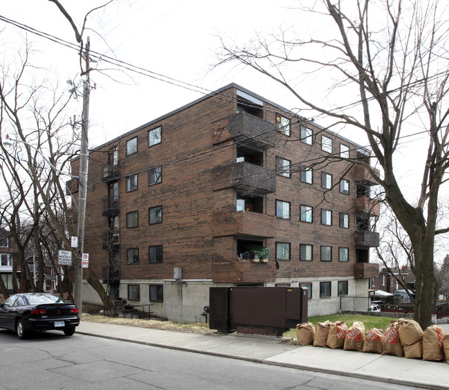 Villettes Apartments in Toronto, ON - Building Photo - Building Photo