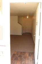 10535 Mills Rd, Unit 9B in Houston, TX - Building Photo - Building Photo