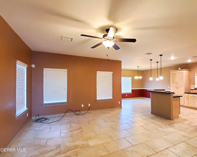 13125 Lost Willow in El Paso, TX - Building Photo - Building Photo