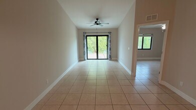 215 Cultural Park Blvd in Cape Coral, FL - Building Photo - Building Photo