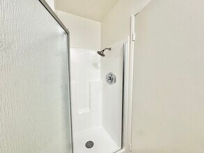 102 N Clark Dr in Los Angeles, CA - Building Photo - Building Photo