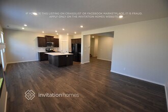 11103 184th St E in Puyallup, WA - Foto de edificio - Building Photo