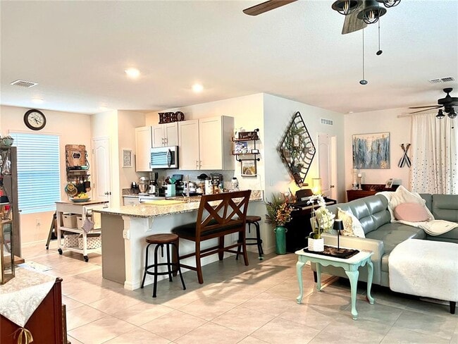 224 Meghan Cir in DeLand, FL - Building Photo - Building Photo