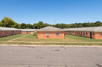 Norwood Plaza Apartments in Birmingham, AL - Building Photo - Building Photo