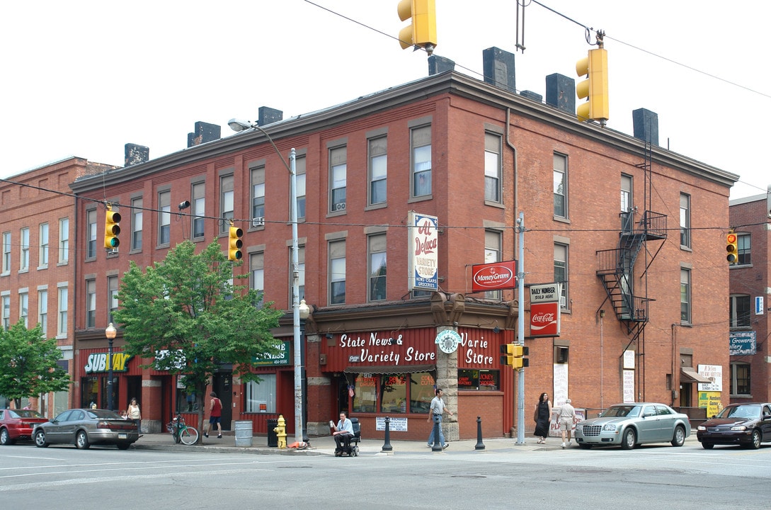 429 State in Erie, PA - Building Photo