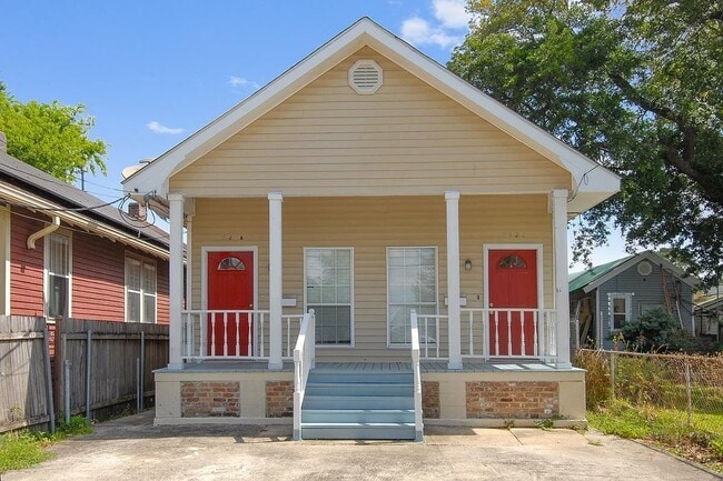 property at 7427 Spruce St