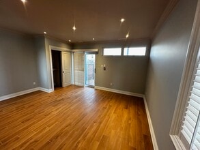 90 Beaconsfield Ave in Toronto, ON - Building Photo - Building Photo