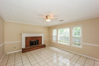 114 Rubicon Rd in Peachtree City, GA - Foto de edificio - Building Photo