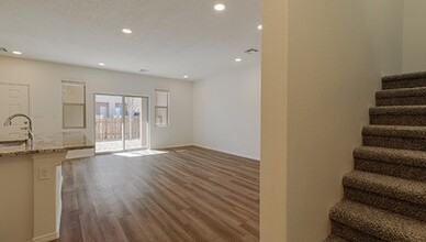7388 Contenta Ridge in Santa Fe, NM - Building Photo - Building Photo