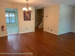 1 Whistler Dr in Freehold, NJ - Building Photo - Building Photo