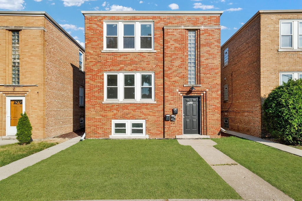 5527 S Mason Ave in Chicago, IL - Building Photo