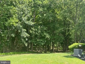158 Wyndham Pl in Trenton, NJ - Building Photo - Building Photo
